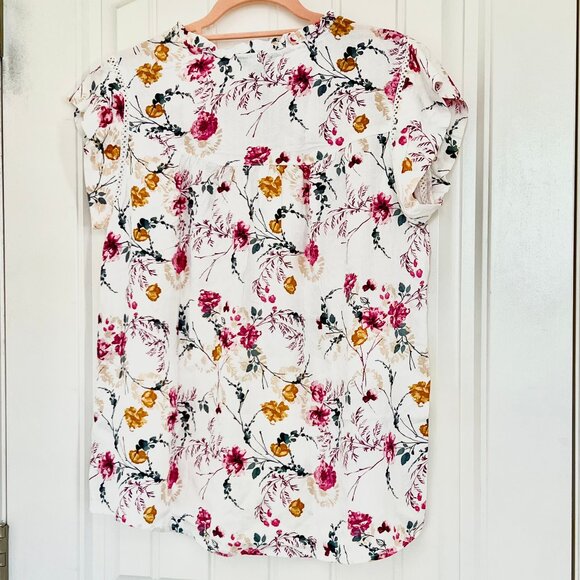 NWT Buffalo David Bitton Floral Print Flutter sleeve Tie Neck Jacquard Blouse - Picture 6 of 10